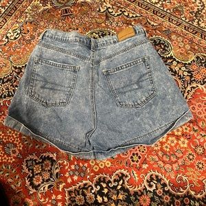 American Eagle mom shorts